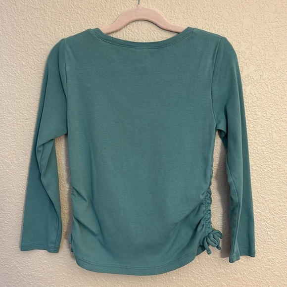 Girls Old Navy long sleeve top size medium. - Picture 3 of 4